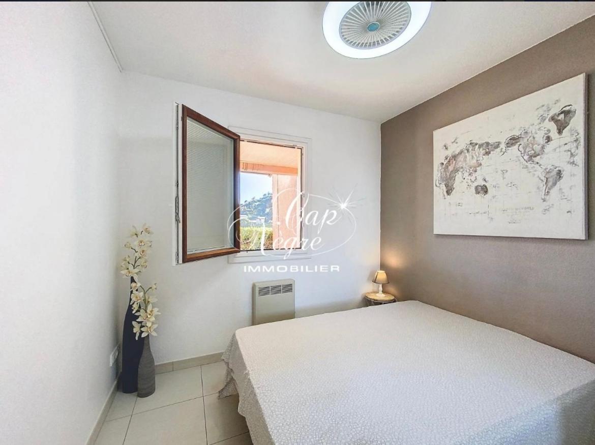 카발레르쉬르메르 Terrasse De 30M2 Vue Mer Panoramique 1 Chambre 아파트 외부 사진