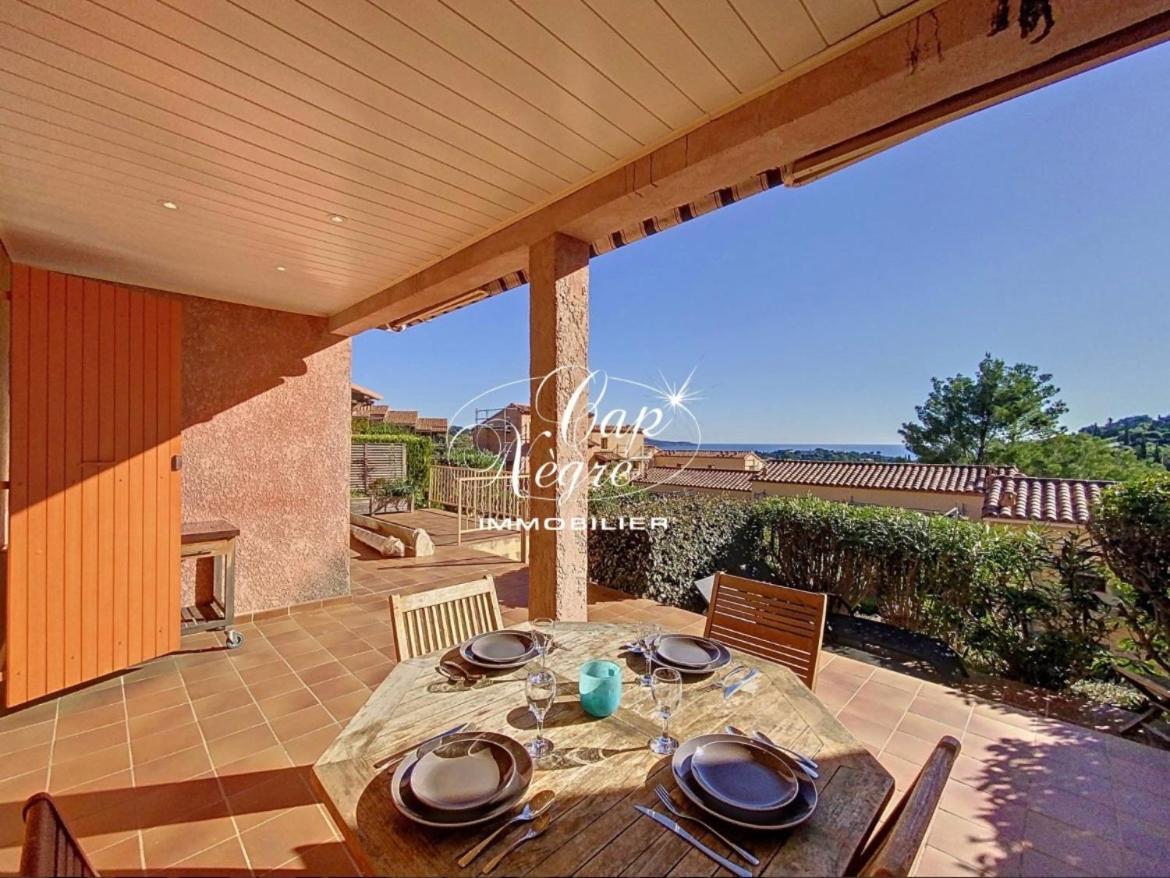 카발레르쉬르메르 Terrasse De 30M2 Vue Mer Panoramique 1 Chambre 아파트 외부 사진